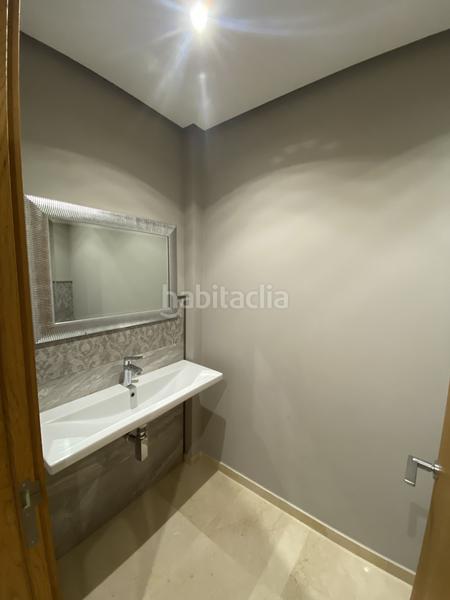 Foto af6813dd-718d-4cf8-80c4-79862f3986f5. Location rez-de-chaussée dans montemedio-b sierra blanc 2 dans Marbella