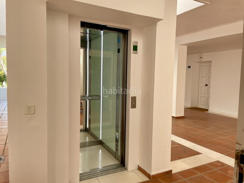Foto f4729ba6-6db1-4ae9-9cf2-27a5469d14d5. Attique avec parking piscine dans Puente Romano Marbella
