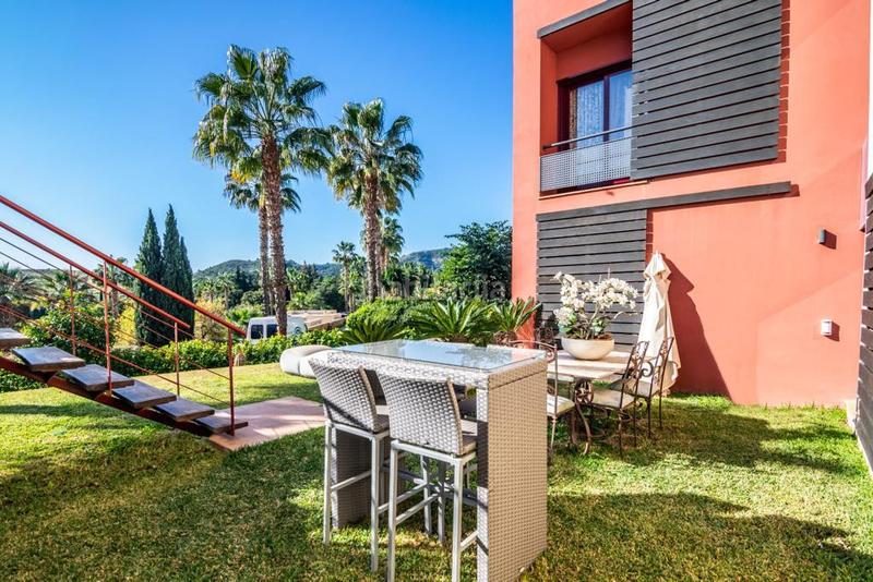 Foto 09b6b792-4dc5-4251-b0d3-13f566739ed5. Affitto casa a schiera con riscaldamento parcheggio piscina in Estepona