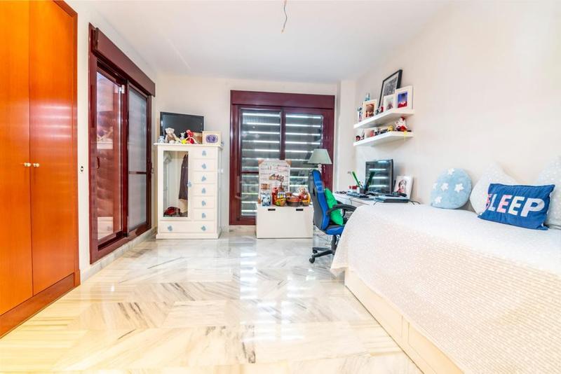 Foto ab0d0c0b-48ae-4f54-b82d-f7ed69225591. Lloguer casa adossada amb calefacció aparcament piscina a Estepona