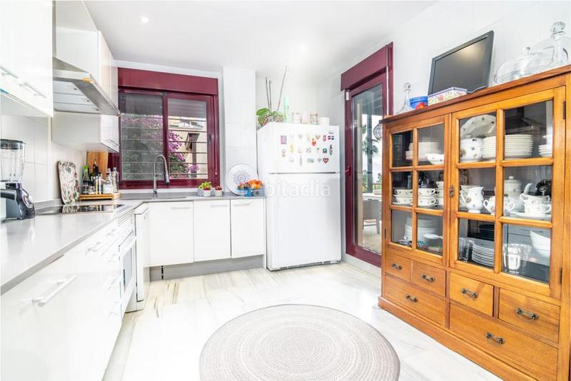 Foto f420ad58-8b0b-4034-a979-0fa7602890f2. Lloguer casa adossada amb calefacció aparcament piscina a Estepona