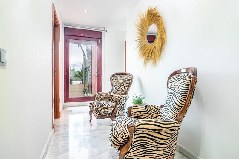 Foto 410e1569-e263-4d95-b1cb-0b18a96ff133. Rent semi detached house with heating parking pool in Estepona