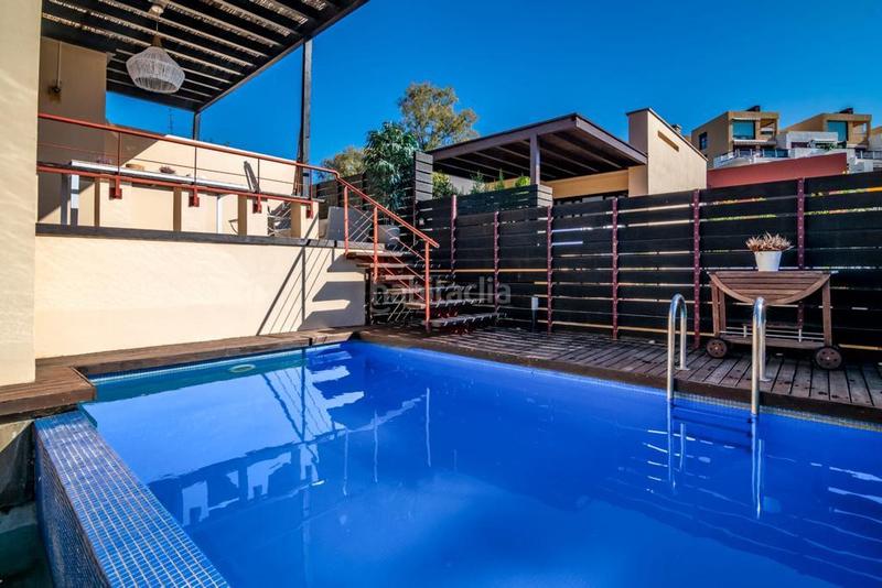 Foto aa3f6efb-b428-45f3-ac60-7729b5f01998. Rent semi detached house with heating parking pool in Estepona