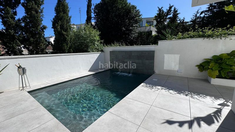 Foto 661067e0-e81c-4589-a067-392ef6fd1fd5. Casa amb calefacció aparcament piscina a Nueva Andalucía centro Marbella
