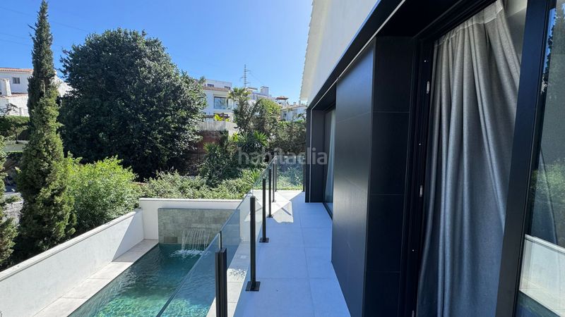 Foto bf213678-3e27-4d32-a9ae-a27b9f988c38. Casa amb calefacció aparcament piscina a Nueva Andalucía centro Marbella
