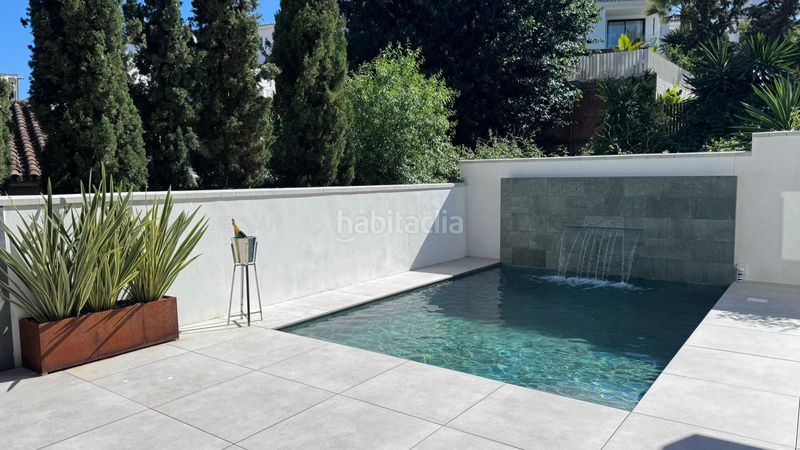 Foto d18c3e28-766d-4a7f-b90b-4d5a72a383d4. Casa amb calefacció aparcament piscina a Nueva Andalucía centro Marbella