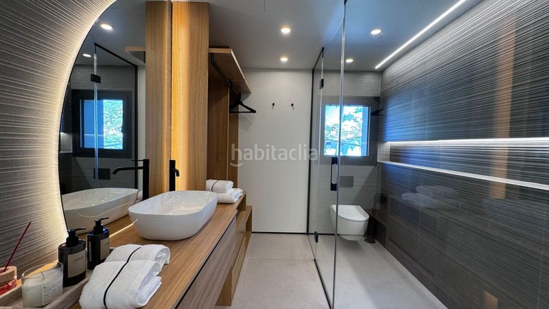 Foto e08ddeec-edb1-4bc2-85e6-183e77756e49. Casa amb calefacció aparcament piscina a Nueva Andalucía centro Marbella