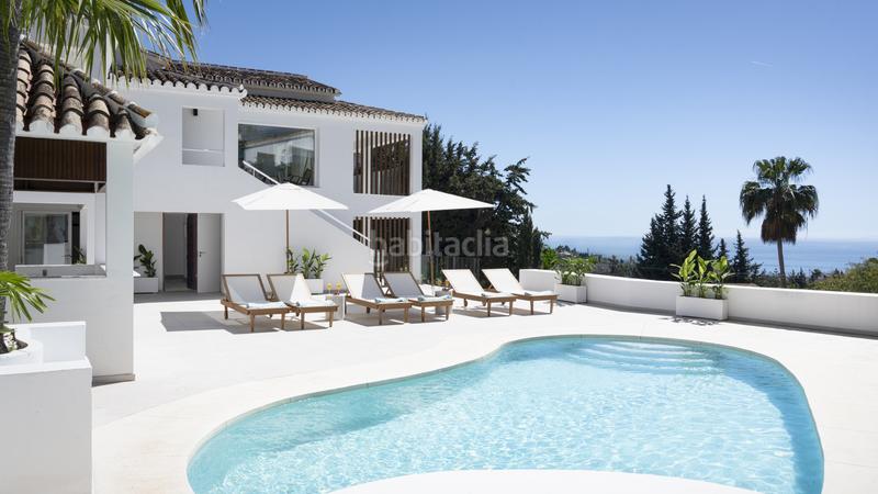 Foto 79e8e9e2-e7ae-46ce-afe0-51f32585fefe. Casa amb aparcament piscina a El Rosario - Ricmar Marbella