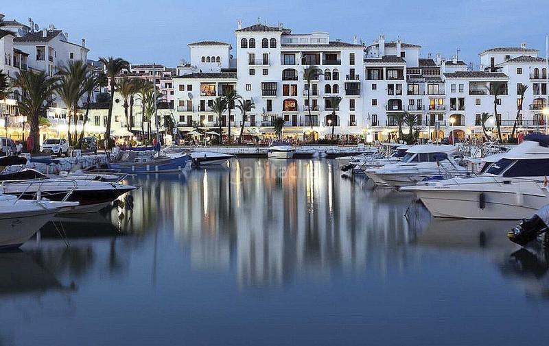 Foto 06b5d756-9bd5-48be-b8c0-194e7142975e. Haus mit parking pool in puerto de Sotogrande-la marina Sotogrande