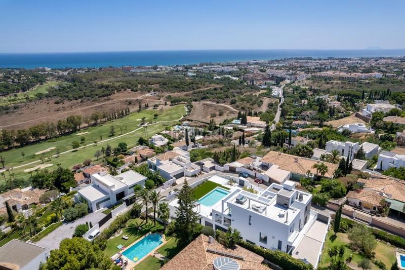Foto a496f3bd-1223-4e20-bcae-aeb8f95dfa47. Lloguer casa amb calefacció aparcament piscina a Benahavís