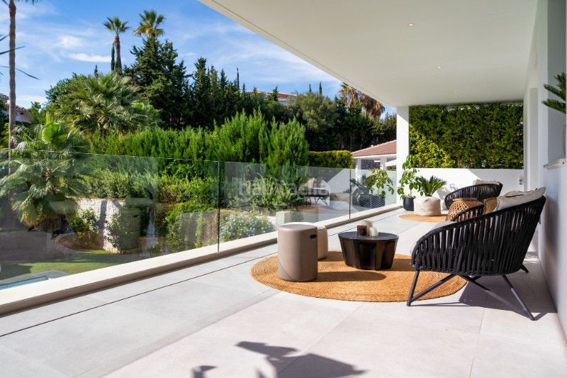 Foto c747a3cc-9c87-456b-83f1-0abf4920a790. Casa amb aparcament piscina a Puerto Banús Marbella