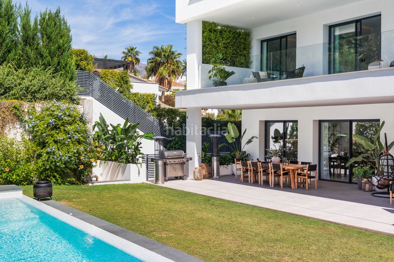 Foto dfa695cc-8102-4904-abb7-cb12b6b11191. Casa amb aparcament piscina a Puerto Banús Marbella