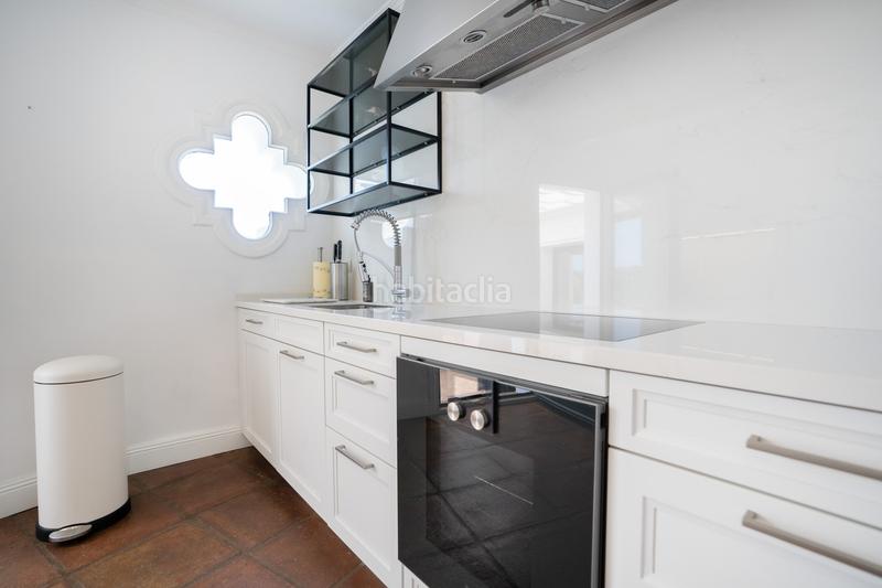 Foto ddf66e39-dcbc-435f-99ca-a390b830e733. Location maison dans torre esteril 84 dans los arqueros - puerto del almendro Benahavís