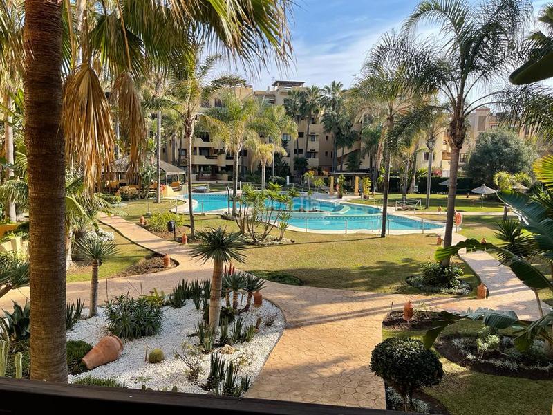 Foto 8409237a-27bf-448c-8470-556d431fc7a6. Lloguer apartament amb calefacció aparcament piscina a Estepona