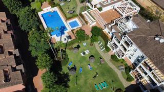 Location Rez-de-chaussée à Ana de austria-pepina nor 1. 4 bedrooms groudfloor apartment in residencia la ola