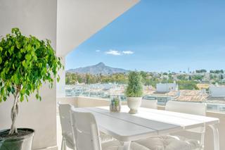 Location Appartement à Quevedo 8. Apartamento de 2 dormitorios en el corazón de nueva andalucia