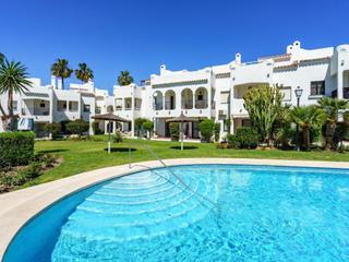 Lloguer Casa adossada a Bell air 9. Elegante casa adosada con terraza con vistas al mar en estepona