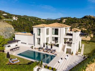 Casa en Benahavís pueblo. Impresionante villa de lujo