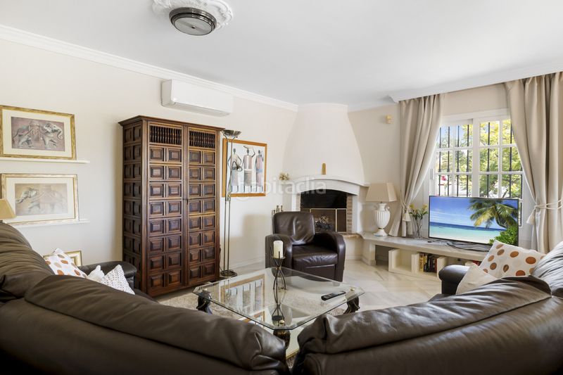 Foto ac6890e6-42d0-449d-98ba-4159e29ad61d. Casa amb aparcament piscina a Casco Antiguo Marbella