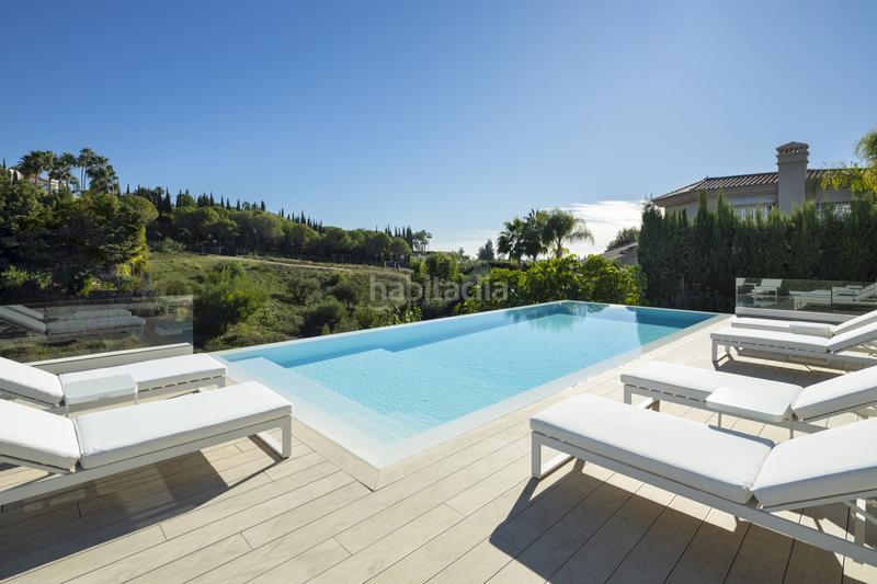 Foto 5d5f0e8e-0954-4e99-bf04-4b63303857b7. House with parking pool in Casco Antiguo Marbella