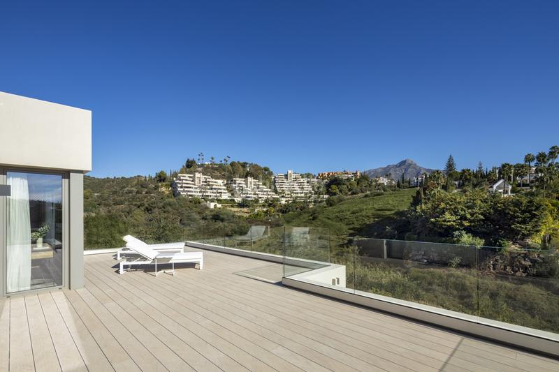 Foto b9c2c84e-2127-47a5-978e-a920618a0b0c. House with parking pool in Casco Antiguo Marbella