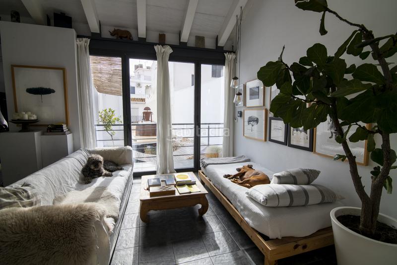 Foto 5a9949ef-c29b-462d-8473-6dbf9bcfc434. Casa in Centro Estepona