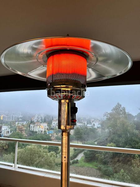 Foto ad86cf54-b11c-40bb-ad7a-ceecd8087ec0. Location appartement avec chauffage parking piscine dans Benahavís