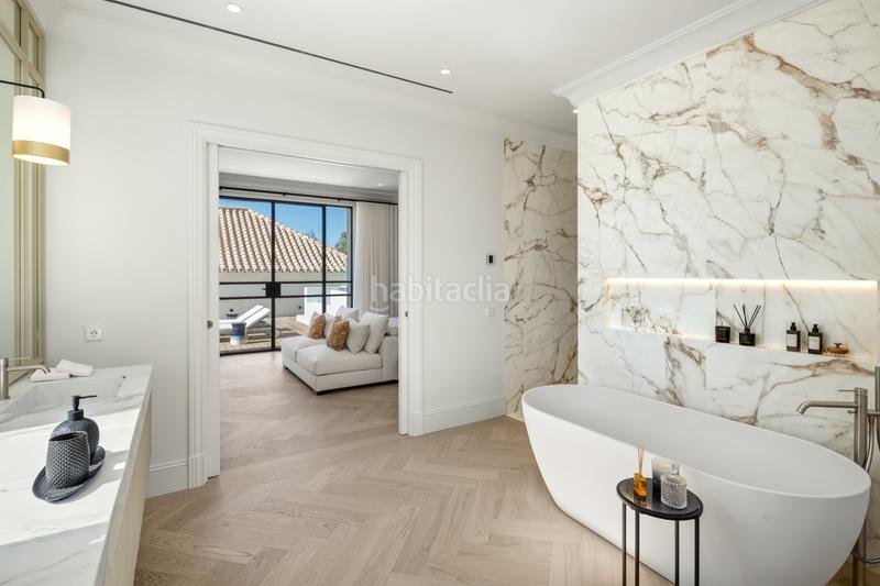 Foto 3e4213b5-f4eb-4ee9-81f1-c9a62613b26e. Casa amb aparcament piscina a Casco Antiguo Marbella