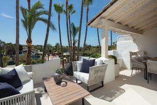 Àtic a Puente Romano. Exclusivo ático dúplex en marbella golden mile