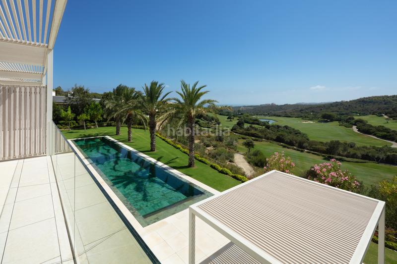 Foto f05e8460-6083-4618-b38f-992d19bc31f5. Maison avec parking piscine dans Casares golf - Casares del sol Casares