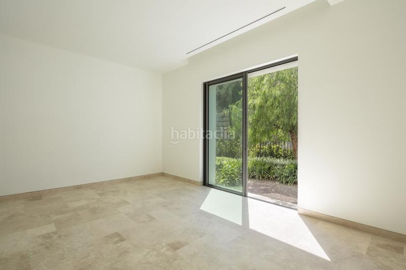 Foto f8fba424-c2f1-4f0e-b217-776d31f0a734. Casa con parcheggio piscina in Casares golf - Casares del sol Casares