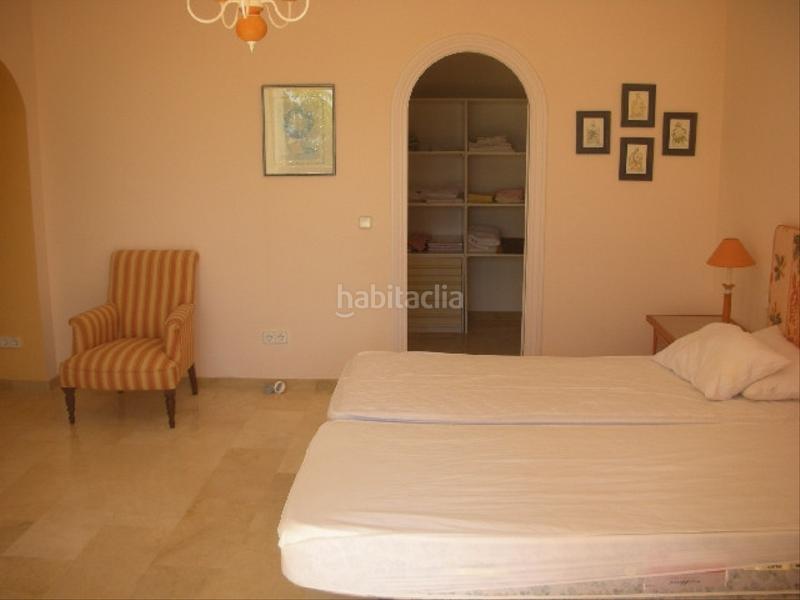 Foto ebcd5643-3463-4bcd-8371-79725ddb25ff. Haus mit parking pool in Casco Antiguo Marbella