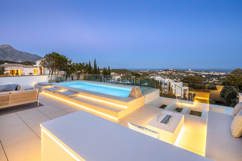 Foto 43ac9be8-71cf-4556-b274-2d8a9e8950a4. Casa amb aparcament piscina a Casco Antiguo Marbella