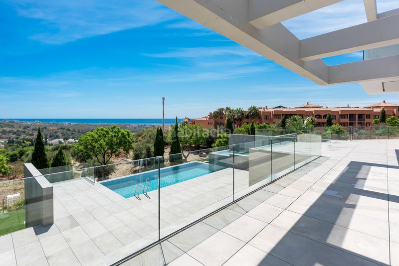 Foto 4d65abbc-ff52-4aba-a6b8-70e74a225bfd. Casa amb aparcament piscina a Casco Antiguo Marbella