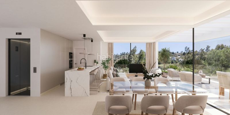 Foto a2dc215d-f1ca-4b82-85d8-deae1de66c61. Casa amb aparcament piscina a Casco Antiguo Marbella