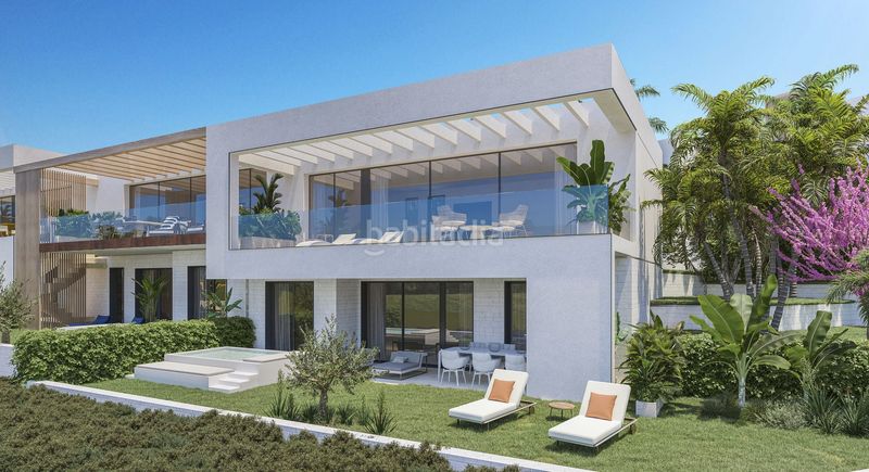 Foto f6f79ffb-5a77-4b42-8729-b0a58fa14a12. Casa amb aparcament piscina a Casco Antiguo Marbella