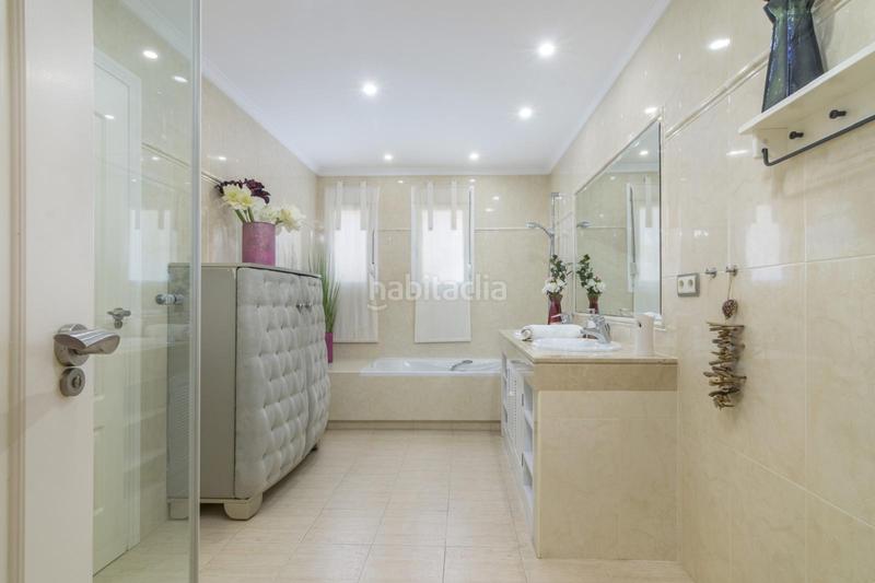 Foto 6a4fde0f-7830-4173-a277-d9099fcaa881. Alquiler casa exquisita villa de 5 dormitorios en la alqueria, benahavis en Benahavís