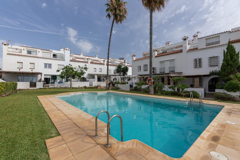 Foto 4ed178dc-50f8-408d-9464-b86051a3a4e6. Location maison jumelée avec chauffage parking piscine dans Casares