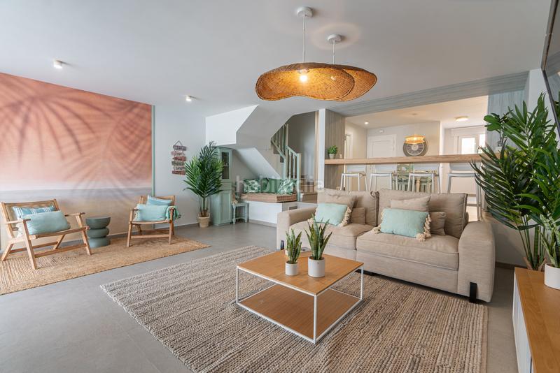 Foto 60a8d6e5-0c77-4b13-a15b-34db3cf190f8. Location maison jumelée avec chauffage parking piscine dans Casares