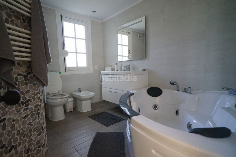 Foto 0a73e93f-65b7-4841-a96a-92b810c9bdf8. Casa amb aparcament piscina a Nueva Andalucía centro Marbella