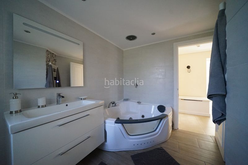 Foto 6b888c6c-526b-459c-baf3-b7842d0269e4. Casa amb aparcament piscina a Nueva Andalucía centro Marbella