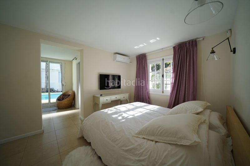 Foto 78f629e0-d25c-44eb-a28a-7638115d6477. Casa amb aparcament piscina a Nueva Andalucía centro Marbella