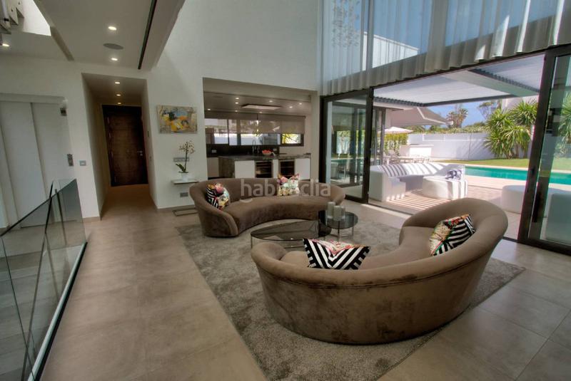 Foto b74b90da-845e-4384-bc99-cc953b7c5fbe. Casa a Puerto Banús Marbella