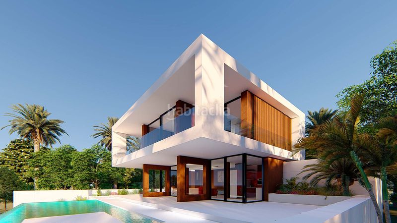 Foto f96a004c-ec98-4da6-9b74-593efd08cb3c. Casa amb aparcament piscina a Centro Estepona