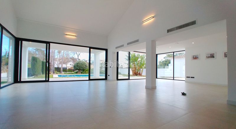 Foto 9e9eaba7-59d6-492e-95f1-61f2c1f50670. Casa amb aparcament piscina a San Pedro de Alcántara Pueblo Marbella