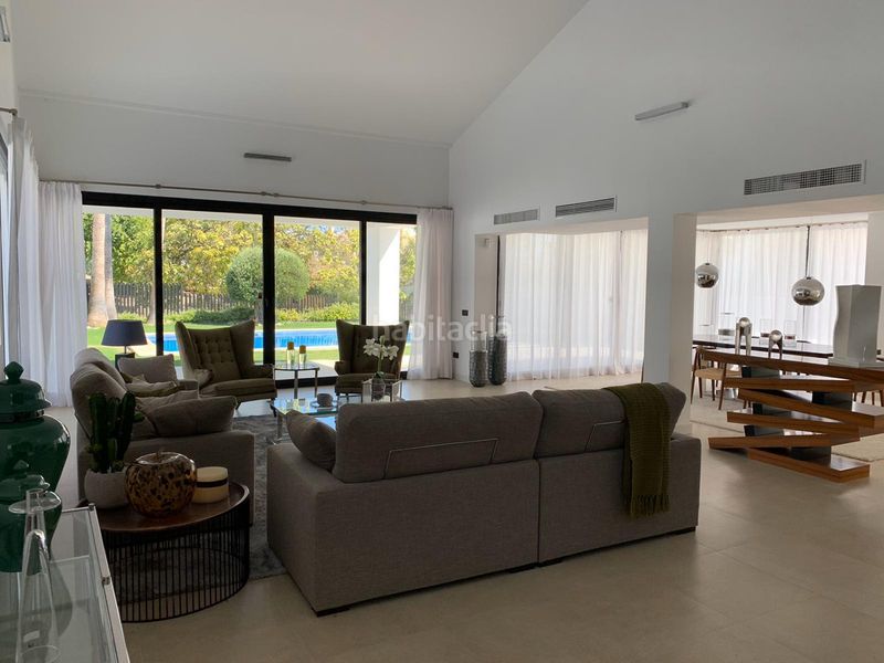 Foto a4d30cae-cbc4-41f3-94ec-f66cf83e3541. Casa amb aparcament piscina a San Pedro de Alcántara Pueblo Marbella