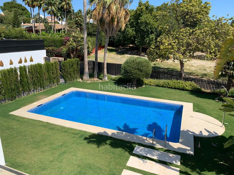 Foto f495c014-830b-487f-8b02-5296853ec67c. Casa amb aparcament piscina a San Pedro de Alcántara Pueblo Marbella