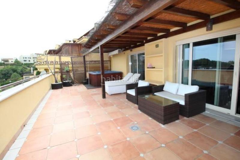 Foto 1964db28-a3e4-446f-a8e4-3cd1833fa59b. Lloguer apartament amb calefacció aparcament piscina a Marbella