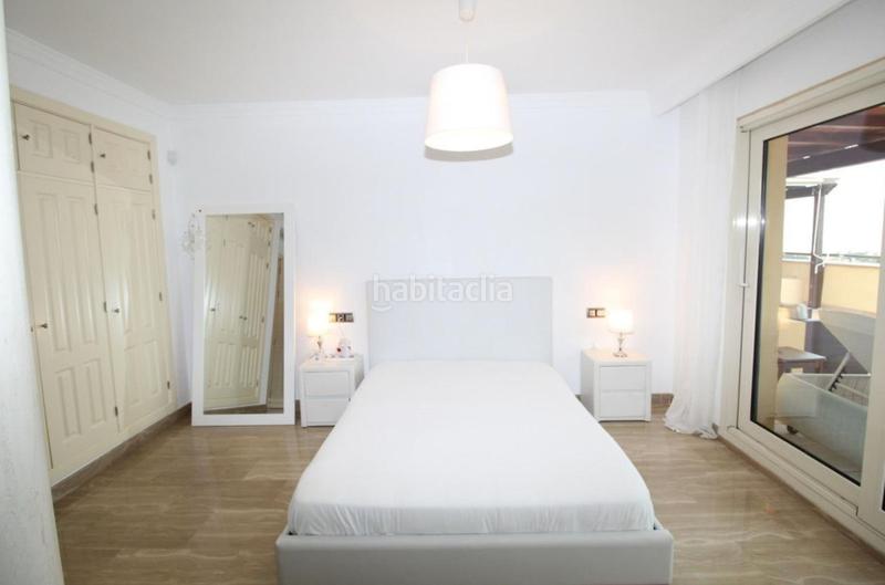 Foto 477e5f91-a90b-4c46-b011-c3f18a79df4f. Lloguer apartament amb calefacció aparcament piscina a Marbella