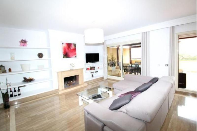 Foto ce32dd7e-3bfe-4127-973f-cc1591e17682. Lloguer apartament amb calefacció aparcament piscina a Marbella